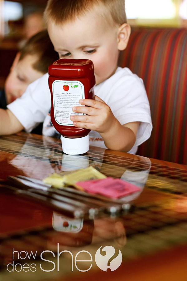 5 ideas to keep kids entertained at a restaurant