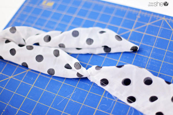 how to wear head tie