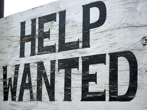 {Help Wanted} ~ HowDoesShe is Hiring an Assistant!