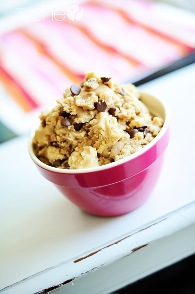chocolate chip cookie bowls