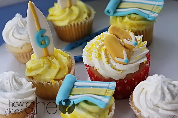 decorating cupcakes with fondant