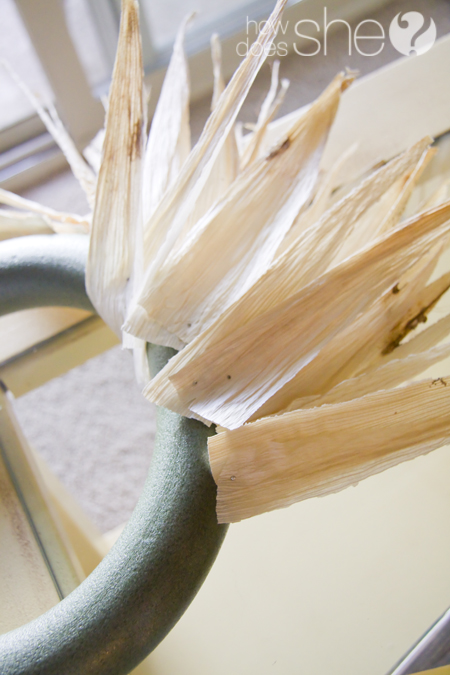 Corn Husk Wreath Tutorial