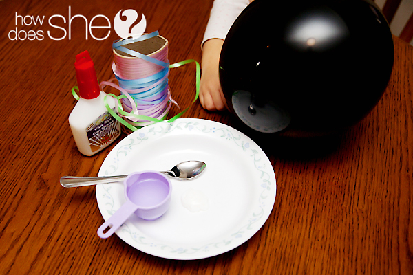 Make A Ribbon Balloon