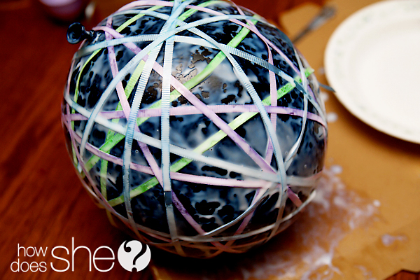 Make A Ribbon Balloon