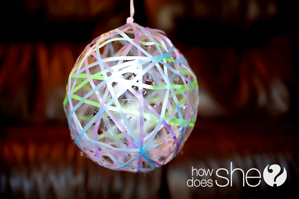 Make A Ribbon Balloon