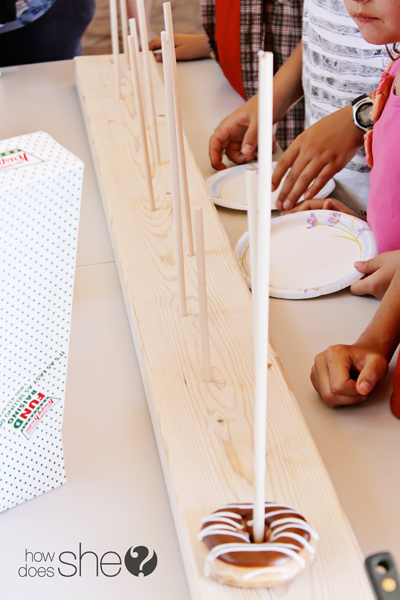 donut display board