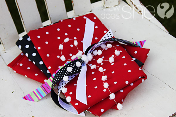 All Santa's Should Wrap THIS Way!